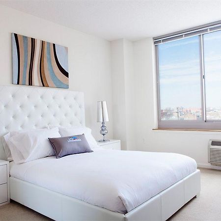 Sky City Apartments New York Buitenkant foto